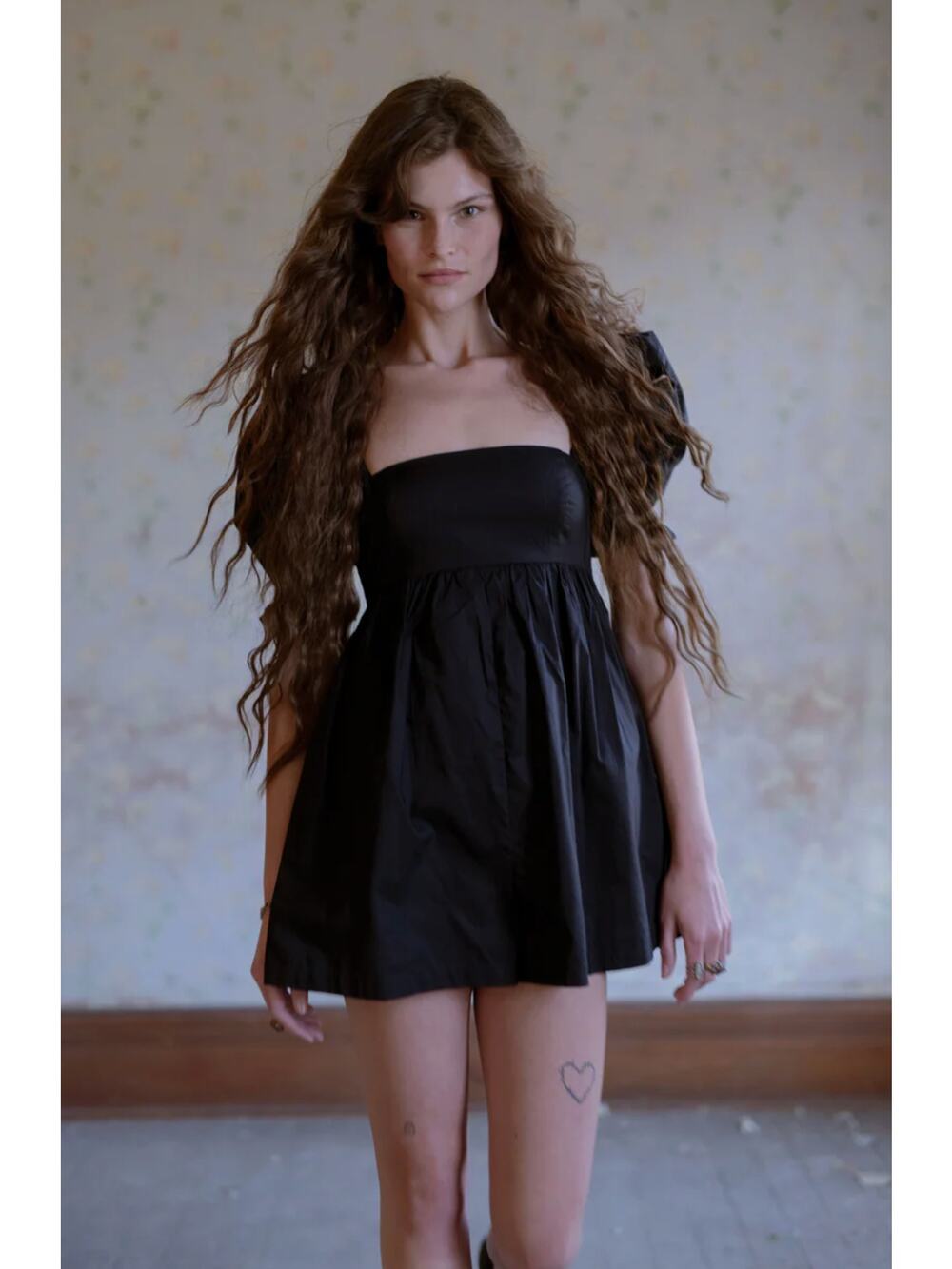 Selkie The Caviar Bunny Black Puff Sleeve Romper Size Medium